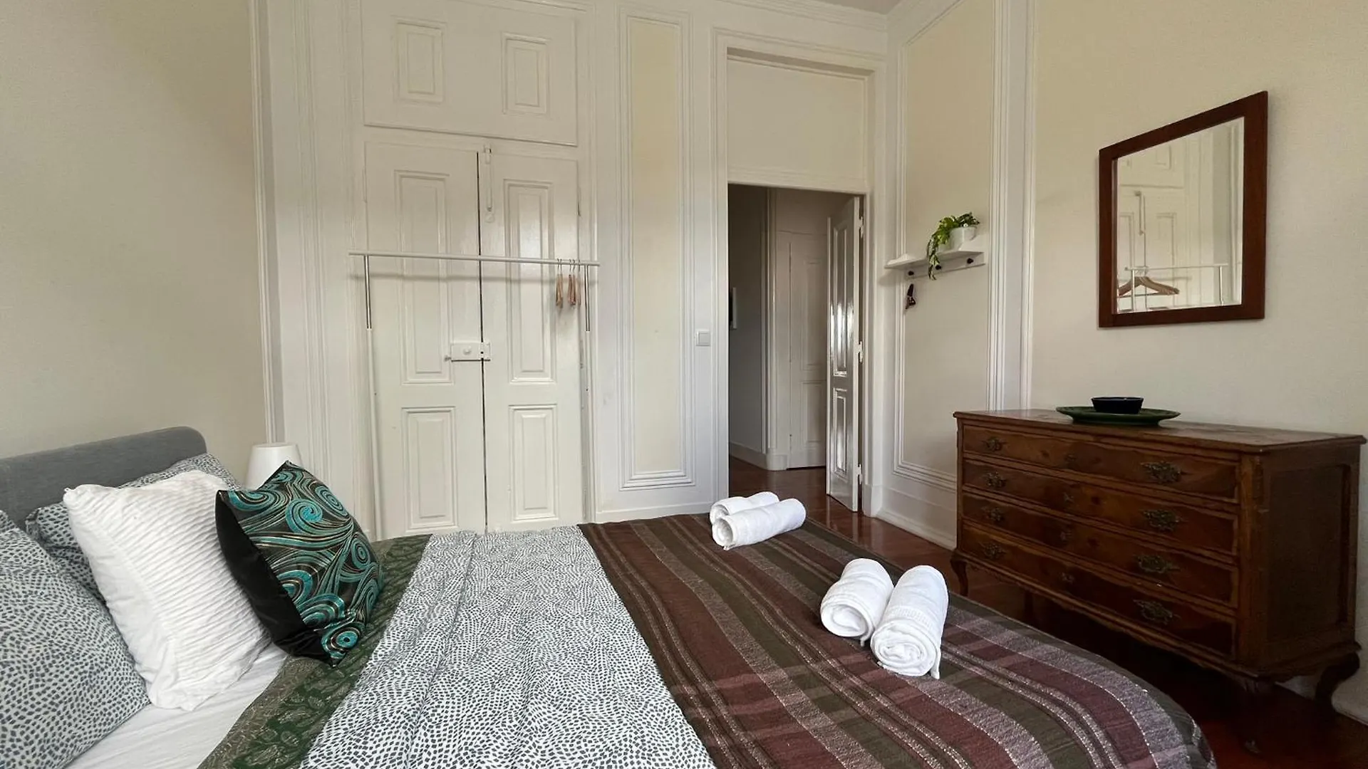 Quarto No Apartamento Pombal Lisboa 0*,  Portugal